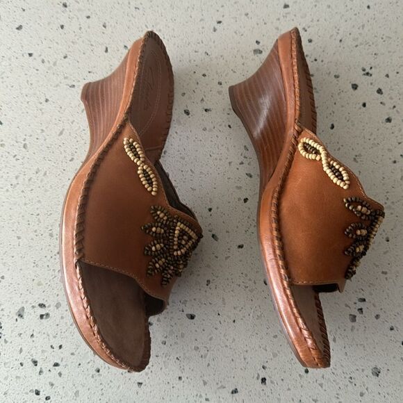 Clarks Artisan Women’s Tan Leather Beaded Boho Wedge Open Toe Sandals Shoes 7.5 - Picture 3 of 15